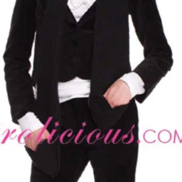 Erin Fetherston ❤️ heart scarf. - Picture 9 of 9